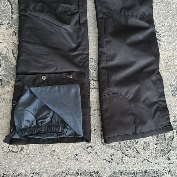 Black ski/snow pants - Picture 3 of 4